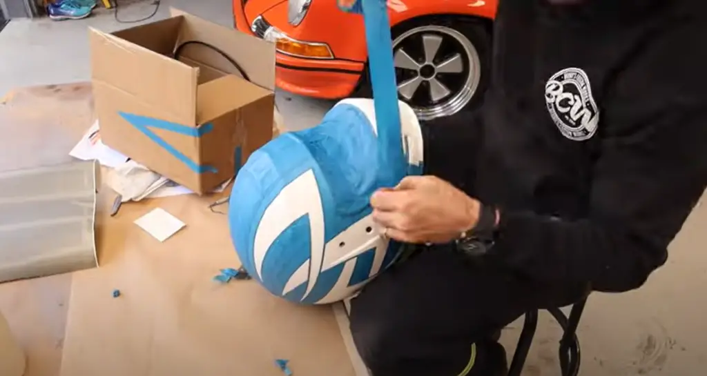 How to Correctly Paint a Football Helmet?